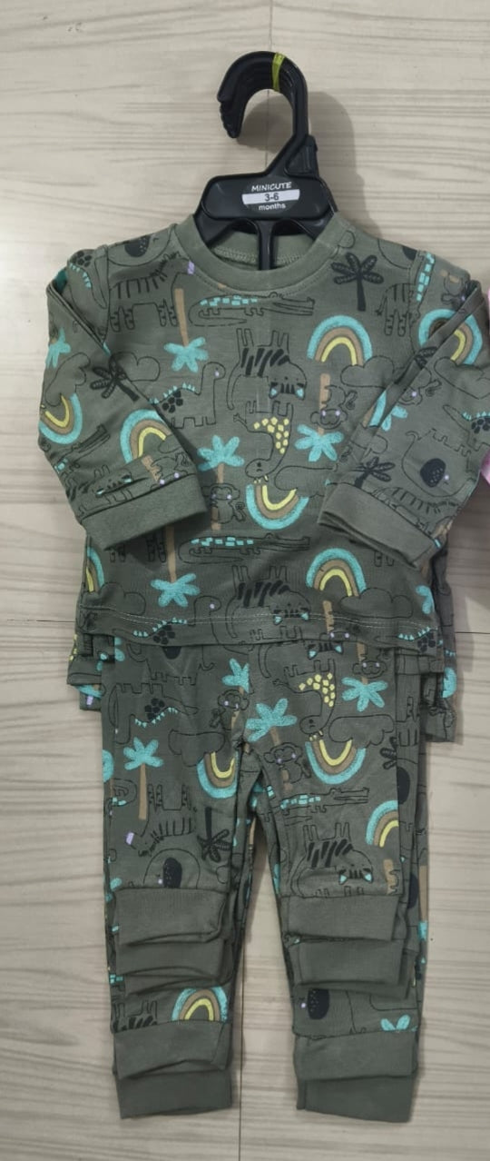 Premium Full sleeves Cotton Tshirt with Pant (Jungle & Rainbows)