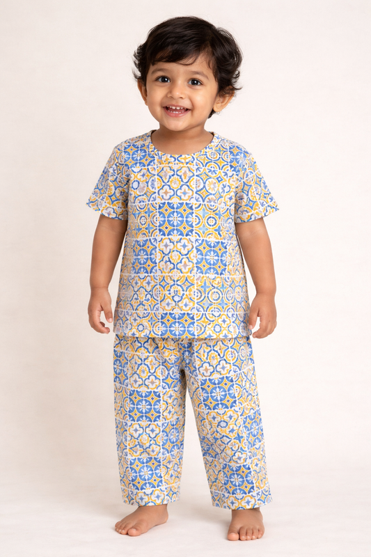 Half sleeves Tshirt with Pant (Florescent & Blue)