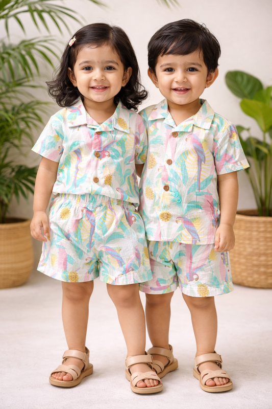 Crinkled Front open Tshirt with Shorts Sets (Parrot On the Branch)