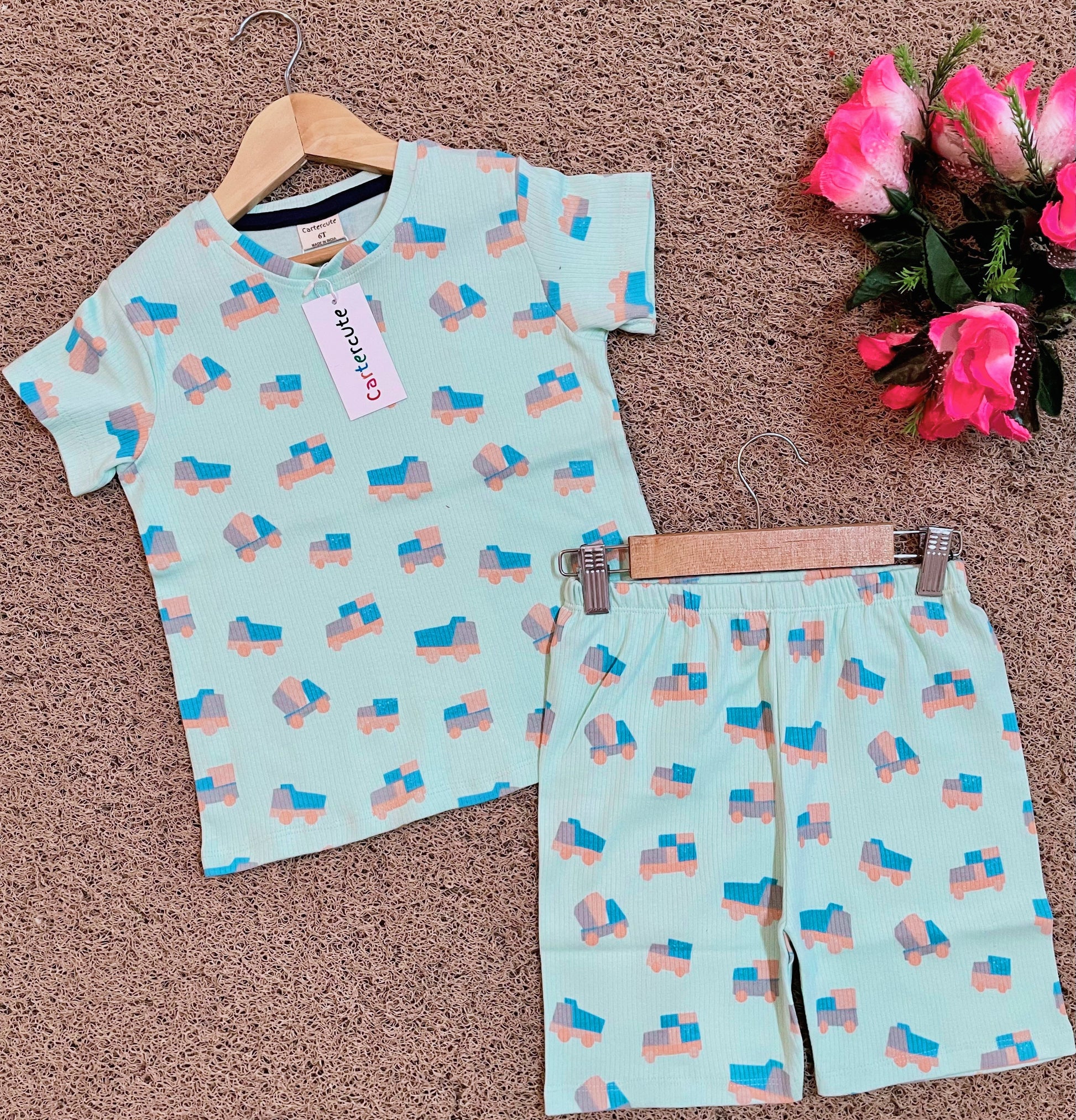 Shorts Sleeves Tshirt with Shorts Sets (Green Truck) - sanright