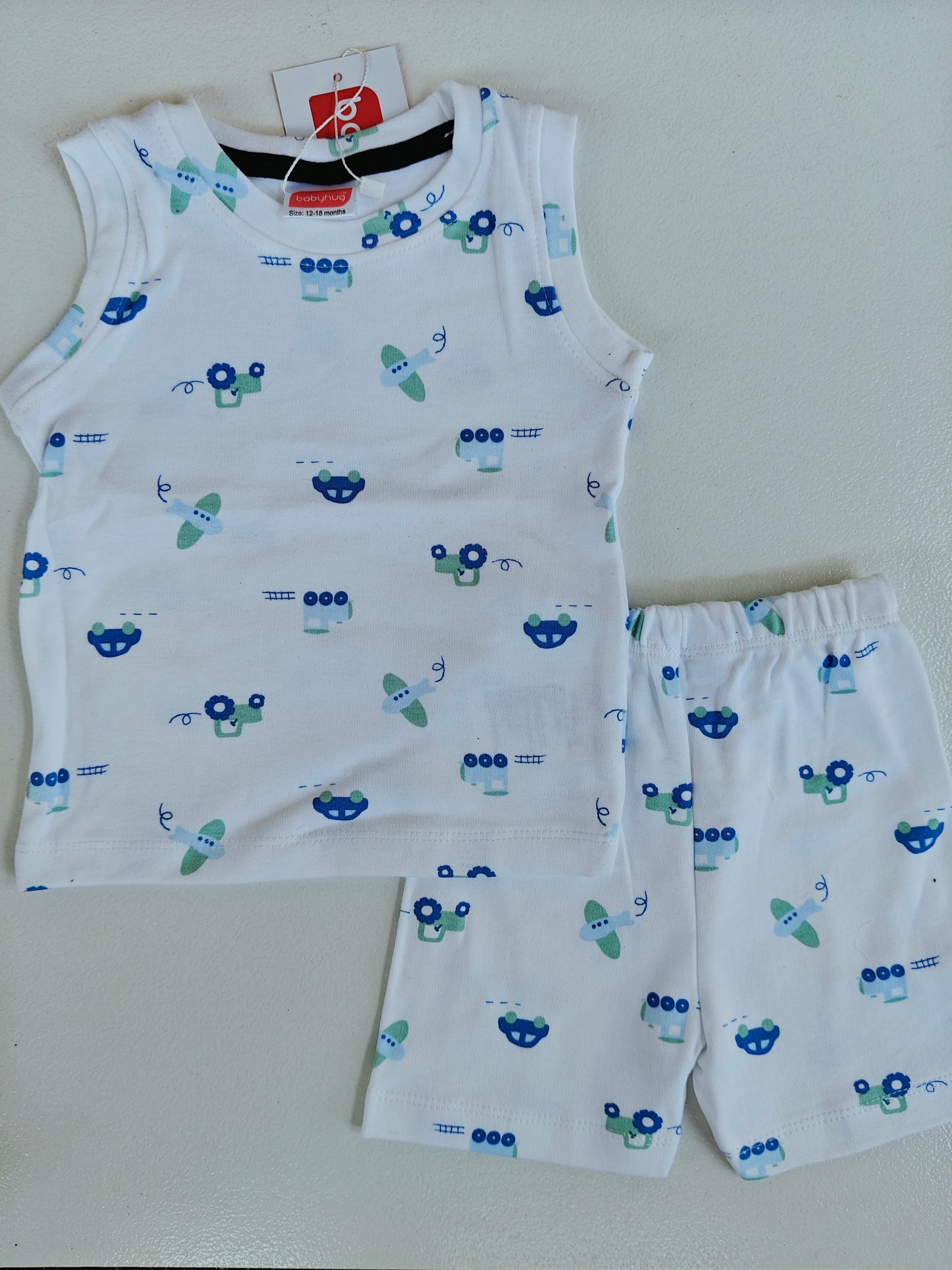 Premium Sleevelesss Tshirt with Shorts Sets (White Car) - sanright