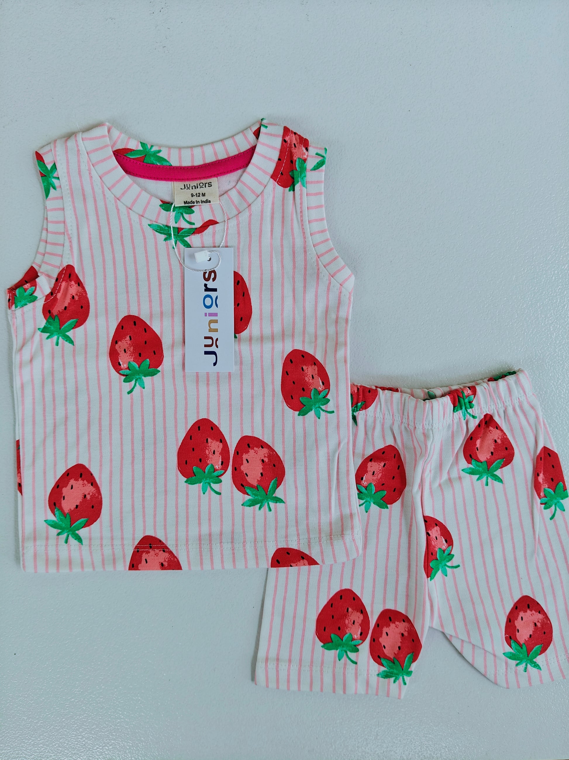 Premium Sleevelesss Tshirt with Shorts Sets (Strawberry) - sanright