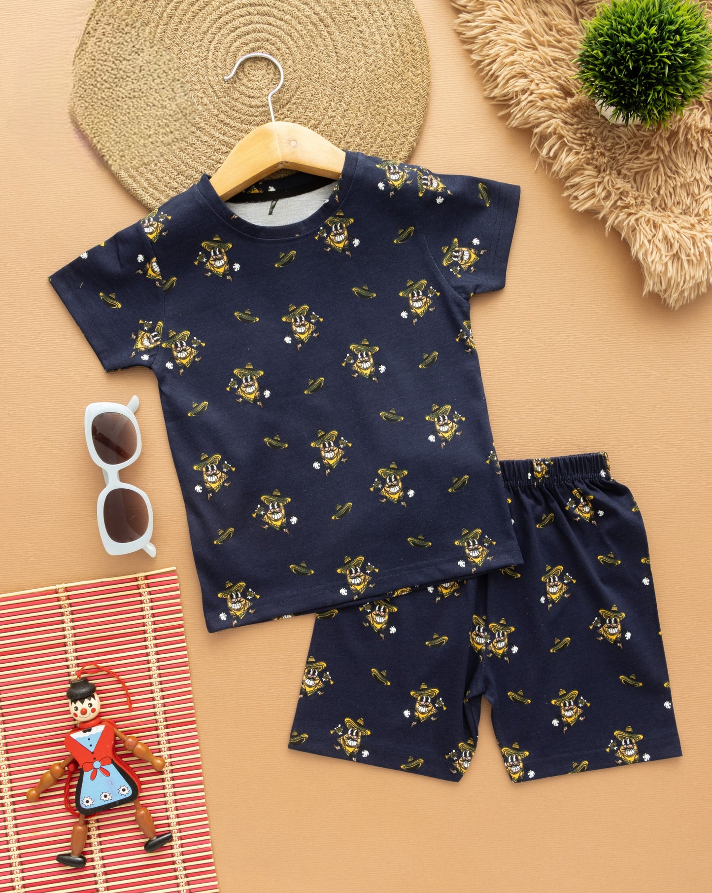 Shorts Sleeves Tshirt with Shorts Sets (Hat Man)